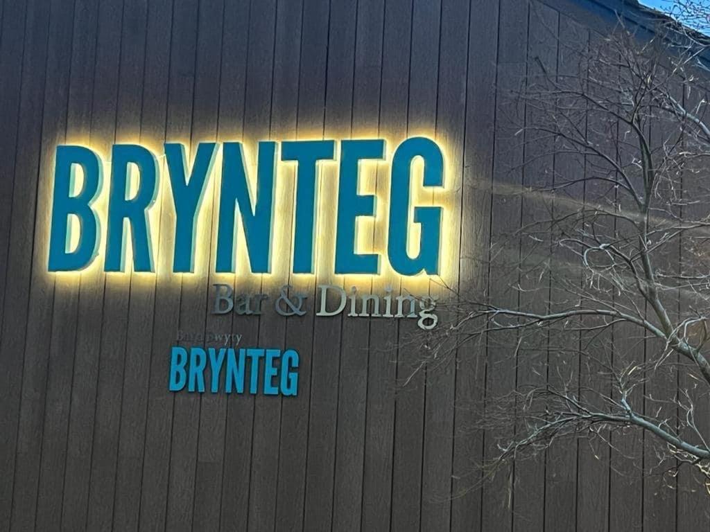 Number 57 Brynteg Hotel Caernarfon Luaran gambar